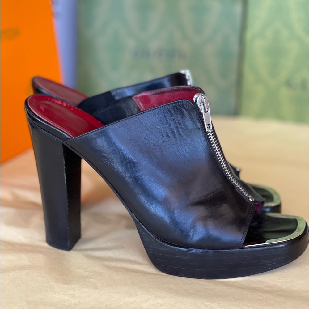 Donald J. Pliner Black Leather Heeled Mules